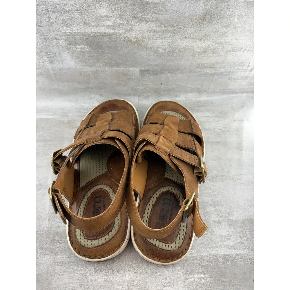 Born Khela Men Sz 10M Tan Leather Fisherman Sandals Strappy Buckle Shoes